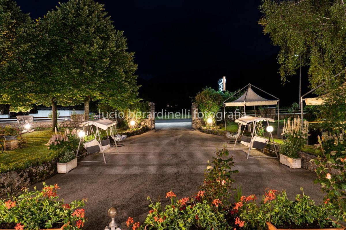 Hotel Edelweiss Pescasseroli Exterior photo